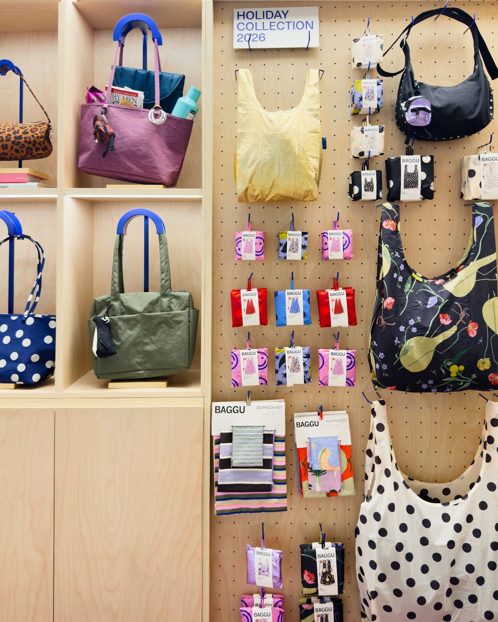 Display BAGGU Holiday Collection di Grand Indonesia.